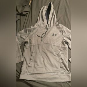 Men’s under armour sweatshirt